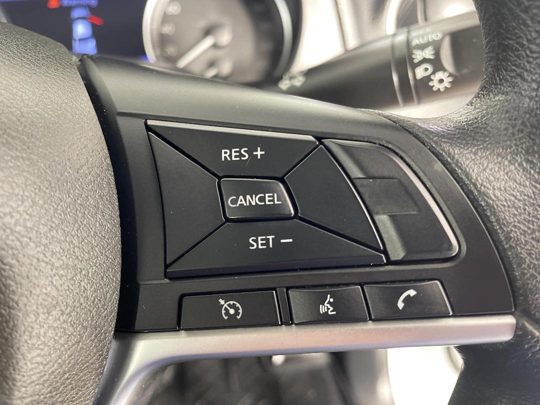 Photo '24' of Nissan Navara