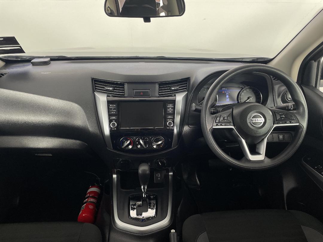 Photo '17' of Nissan Navara