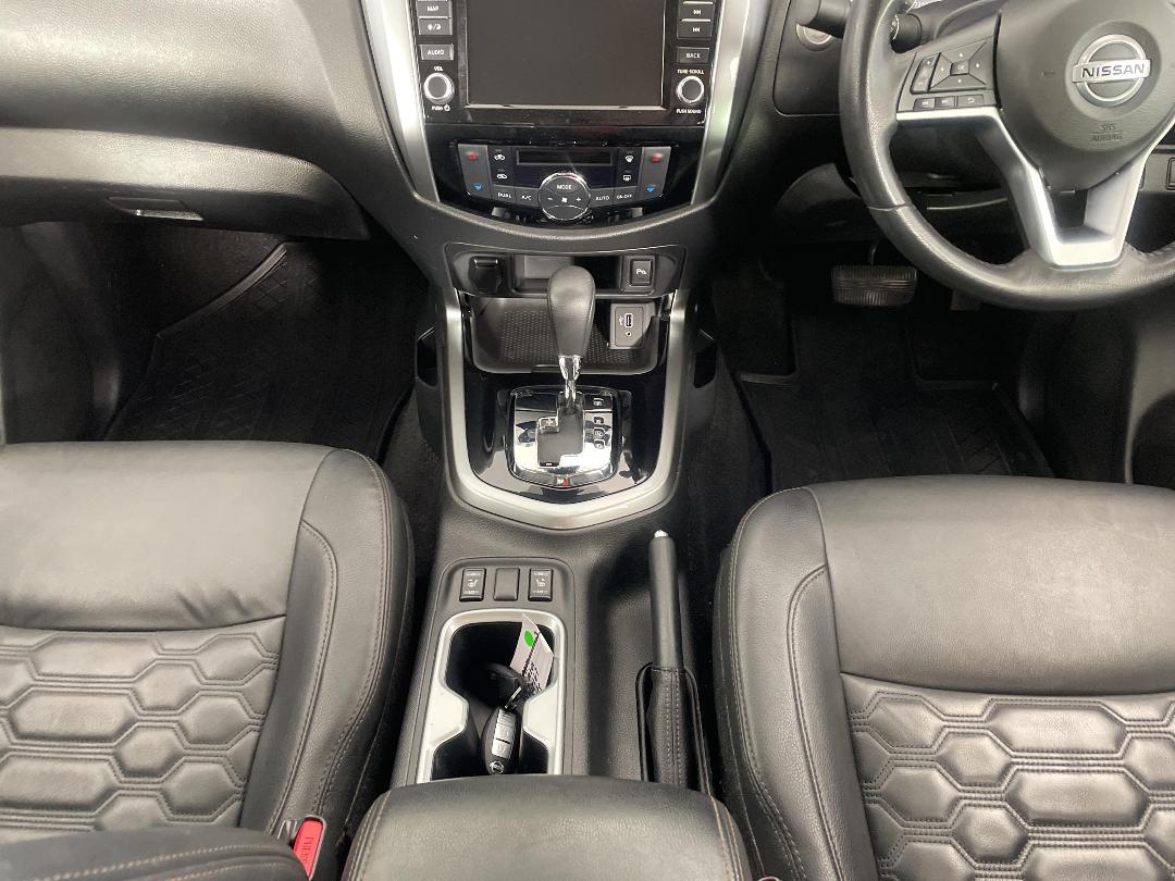 Photo '18' of Nissan Navara