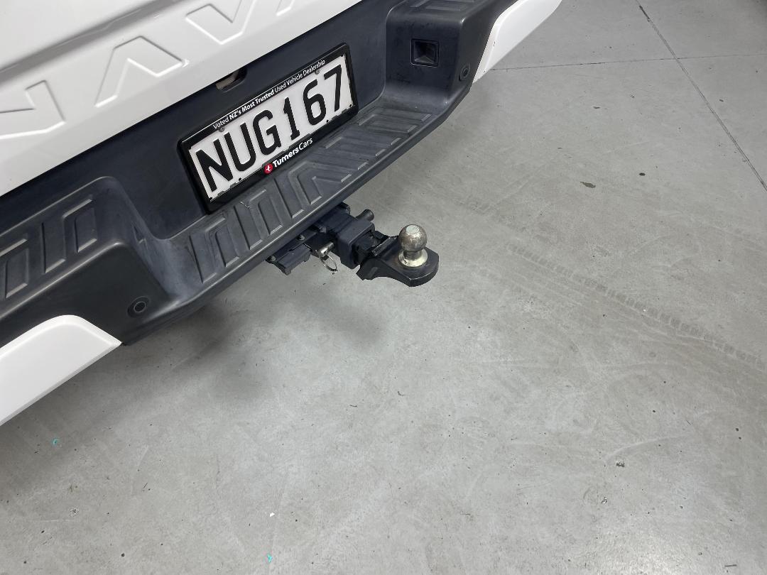 Photo '25' of Nissan Navara