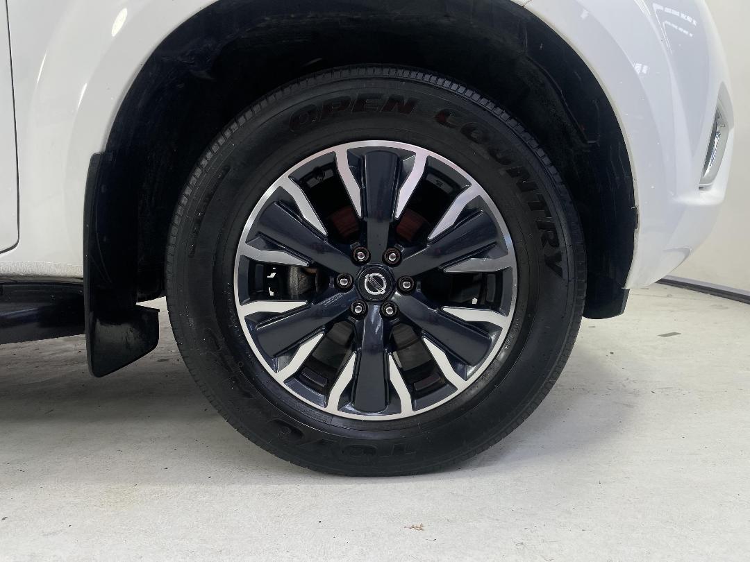 Photo '9' of Nissan Navara