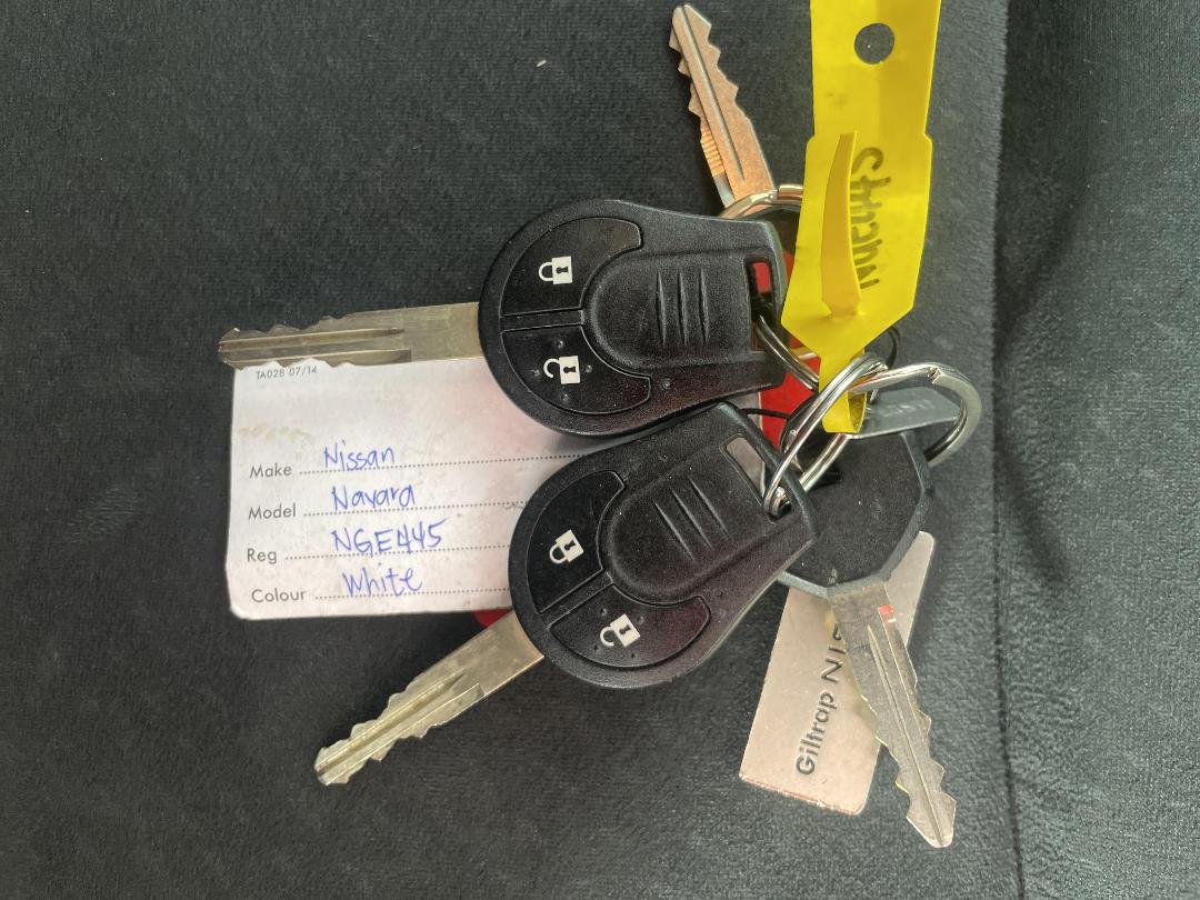 Photo '22' of Nissan Navara