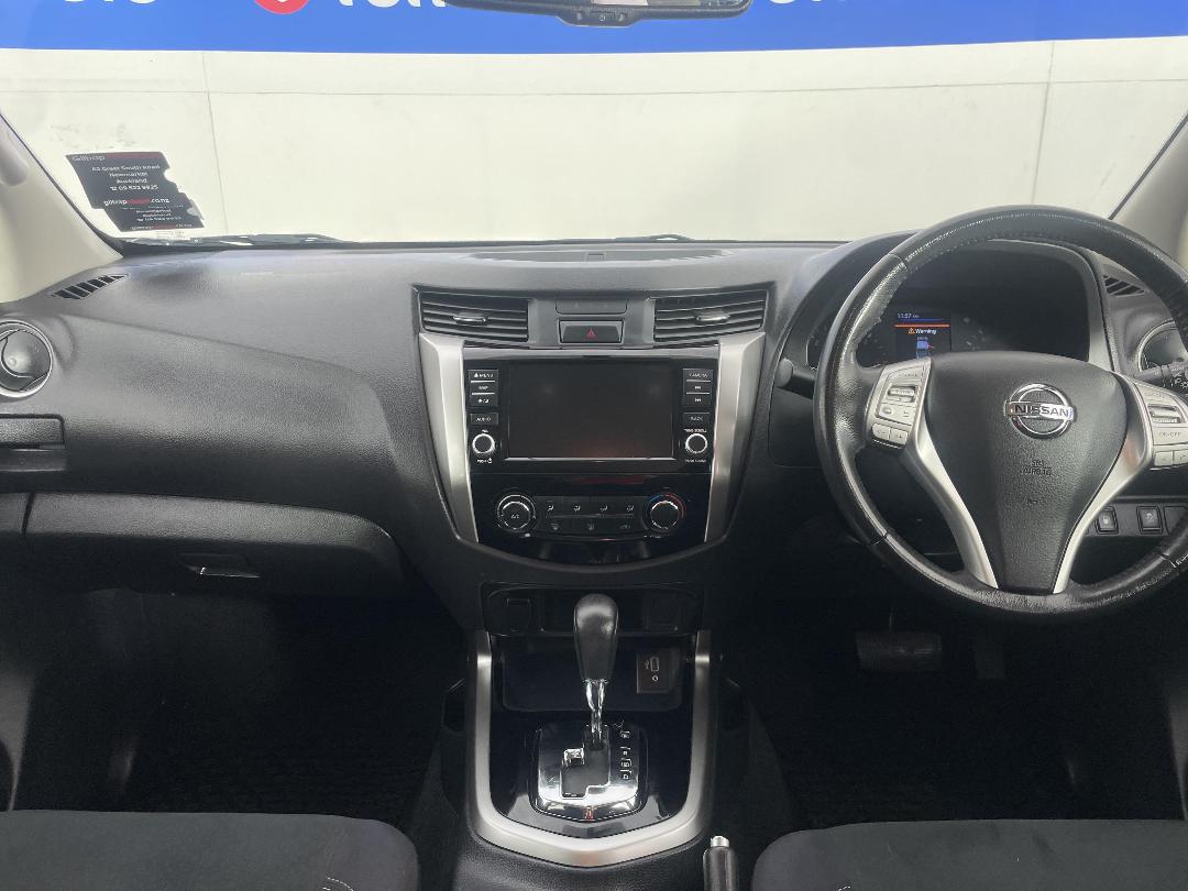 Photo '17' of Nissan Navara