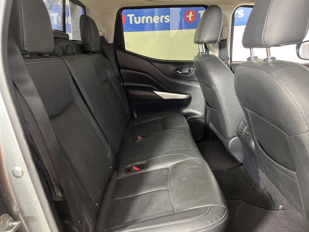 Photo '20' of Nissan Navara