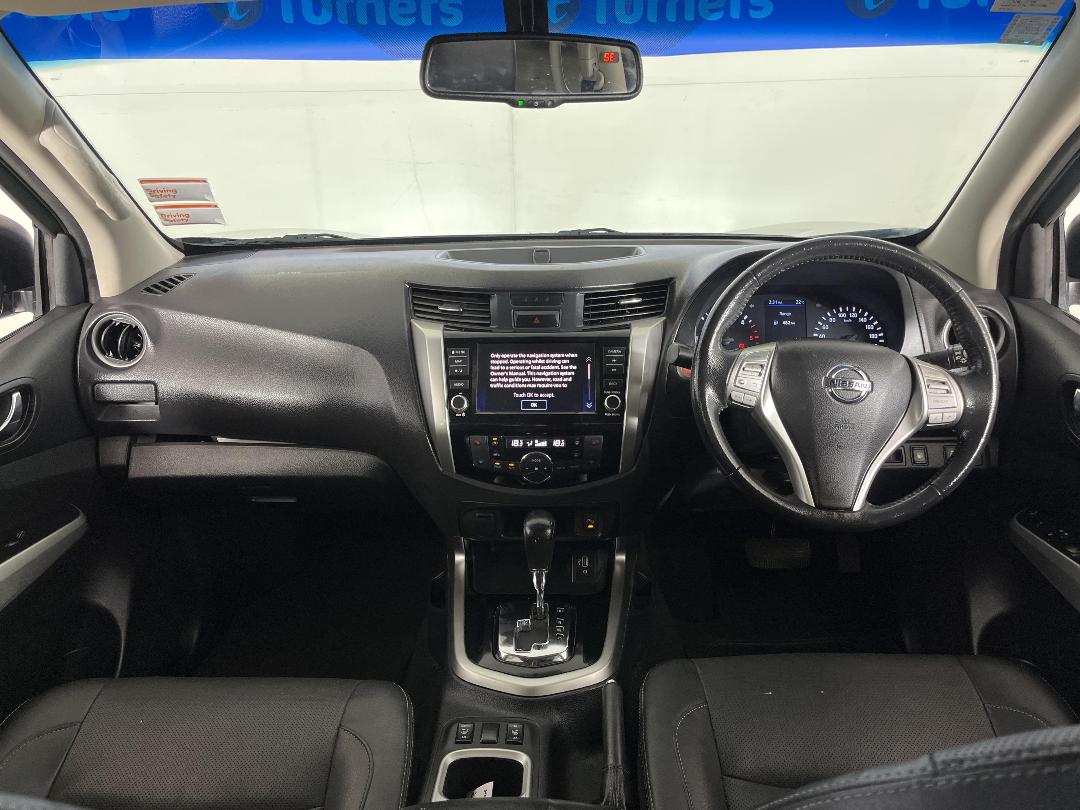 Photo '17' of Nissan Navara