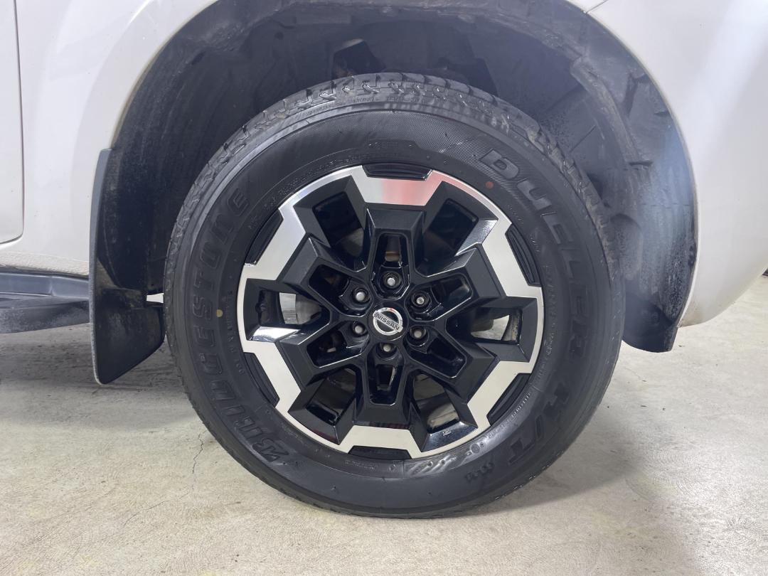 Photo '9' of Nissan Navara