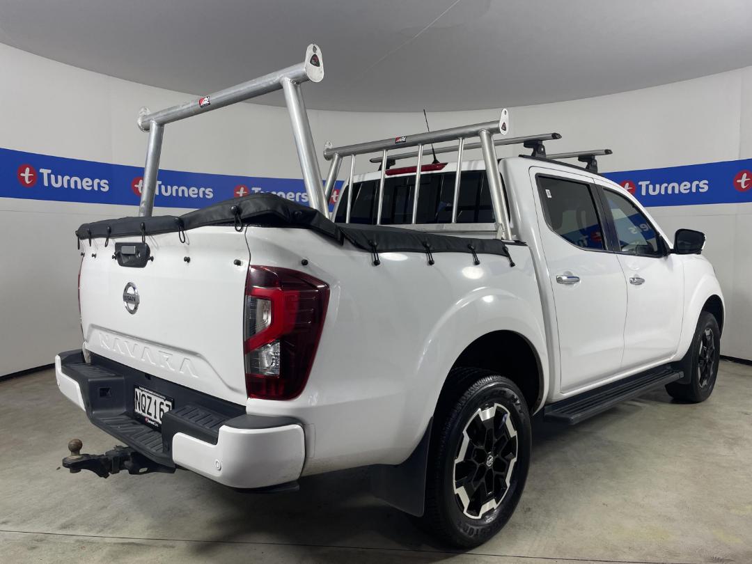 Photo '7' of Nissan Navara