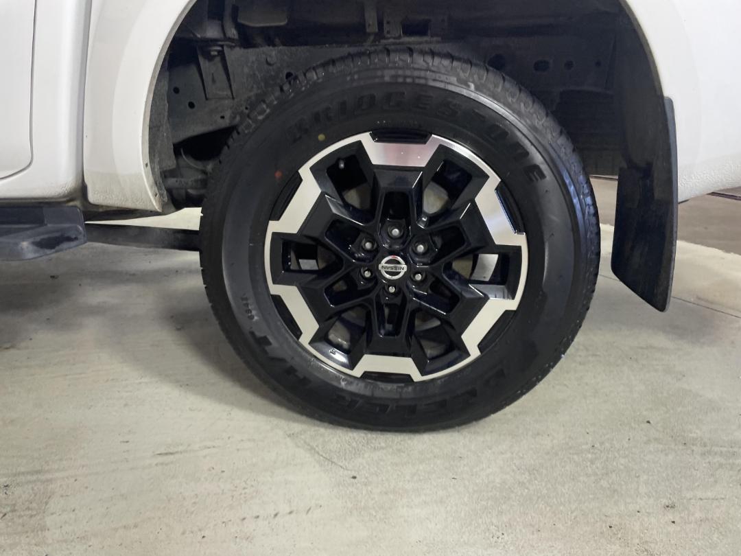 Photo '11' of Nissan Navara