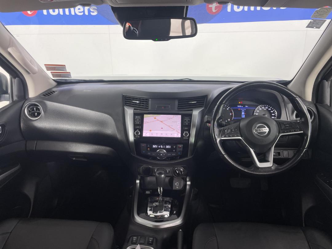 Photo '17' of Nissan Navara