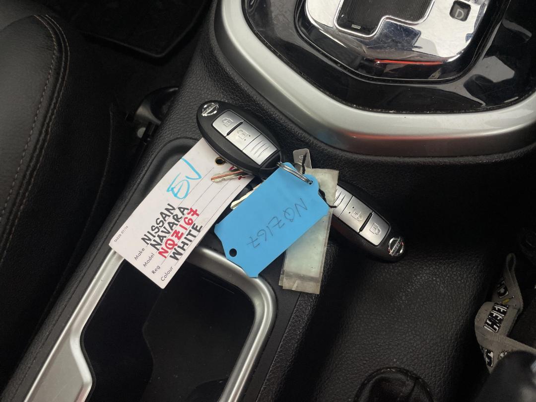 Photo '22' of Nissan Navara