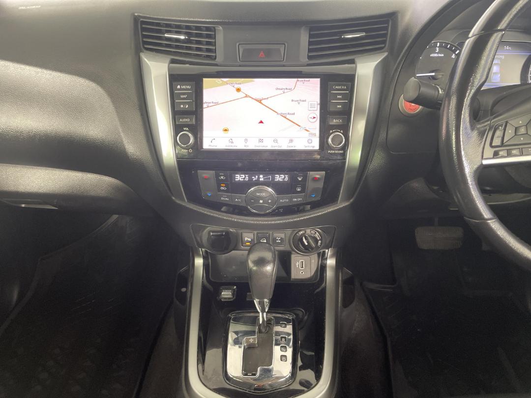 Photo '18' of Nissan Navara