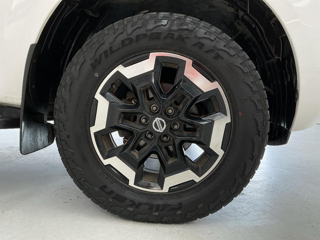 Photo '9' of Nissan Navara