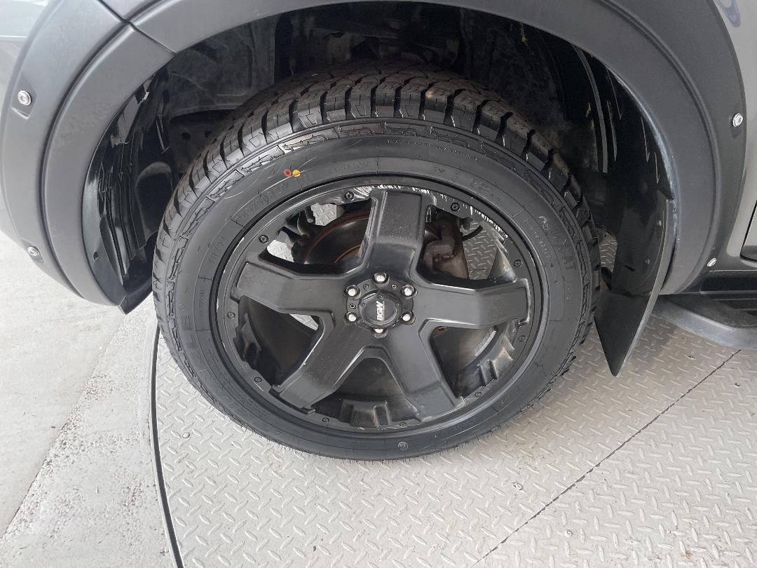 Photo '10' of Nissan Navara