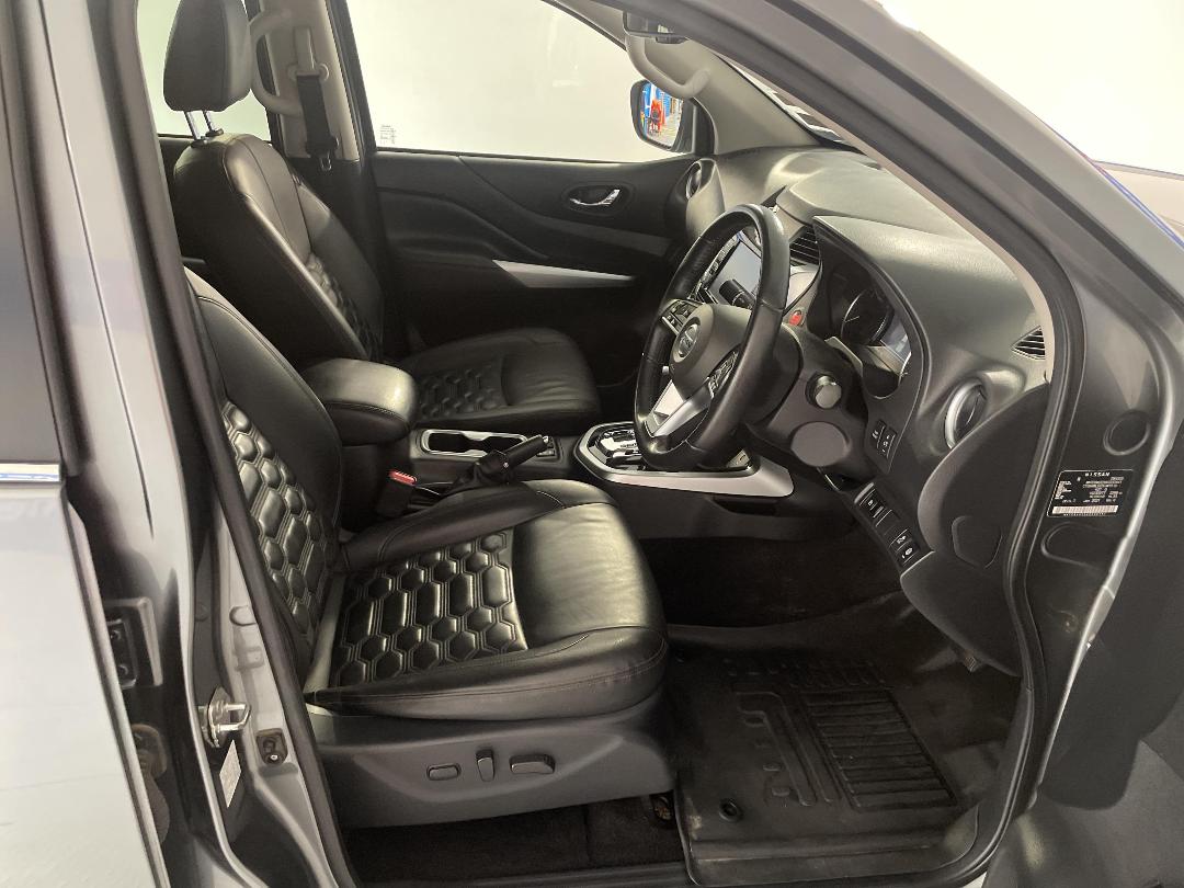 Photo '16' of Nissan Navara