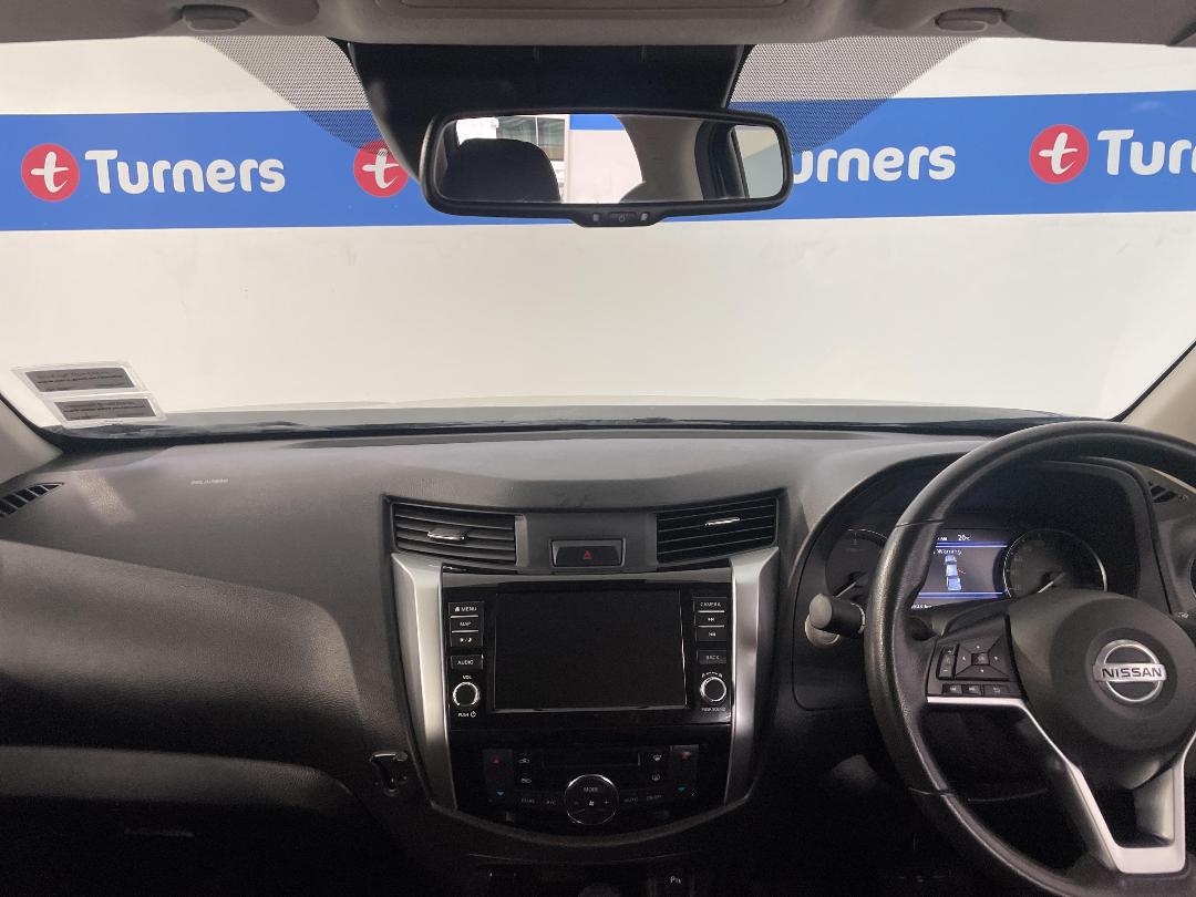 Photo '17' of Nissan Navara