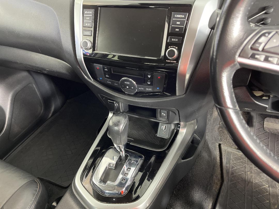 Photo '18' of Nissan Navara