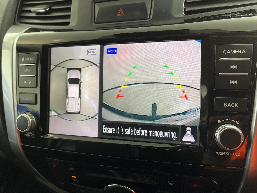 Photo '26' of Nissan Navara