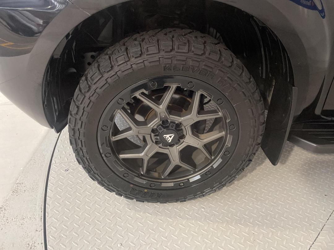 Photo '10' of Nissan Navara