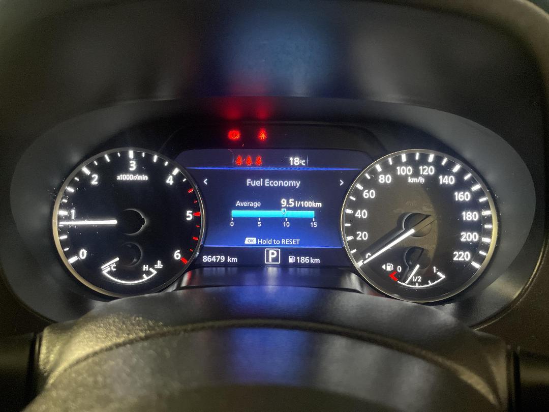 Photo '21' of Nissan Navara