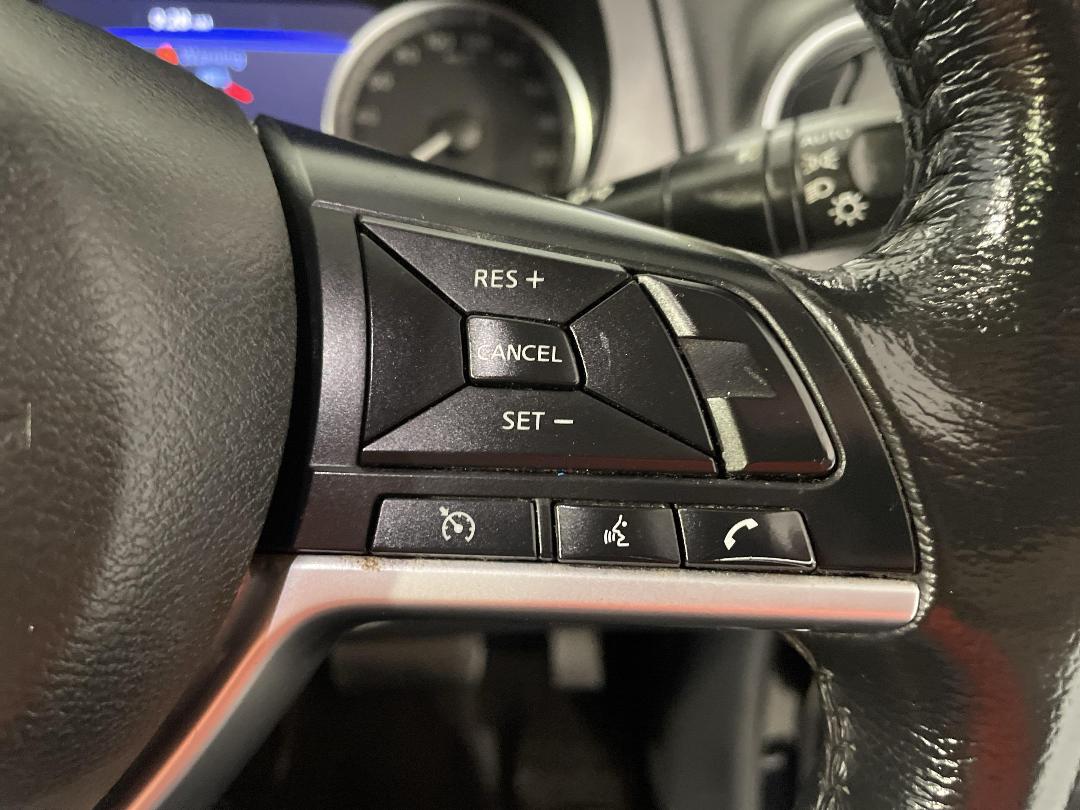 Photo '26' of Nissan Navara