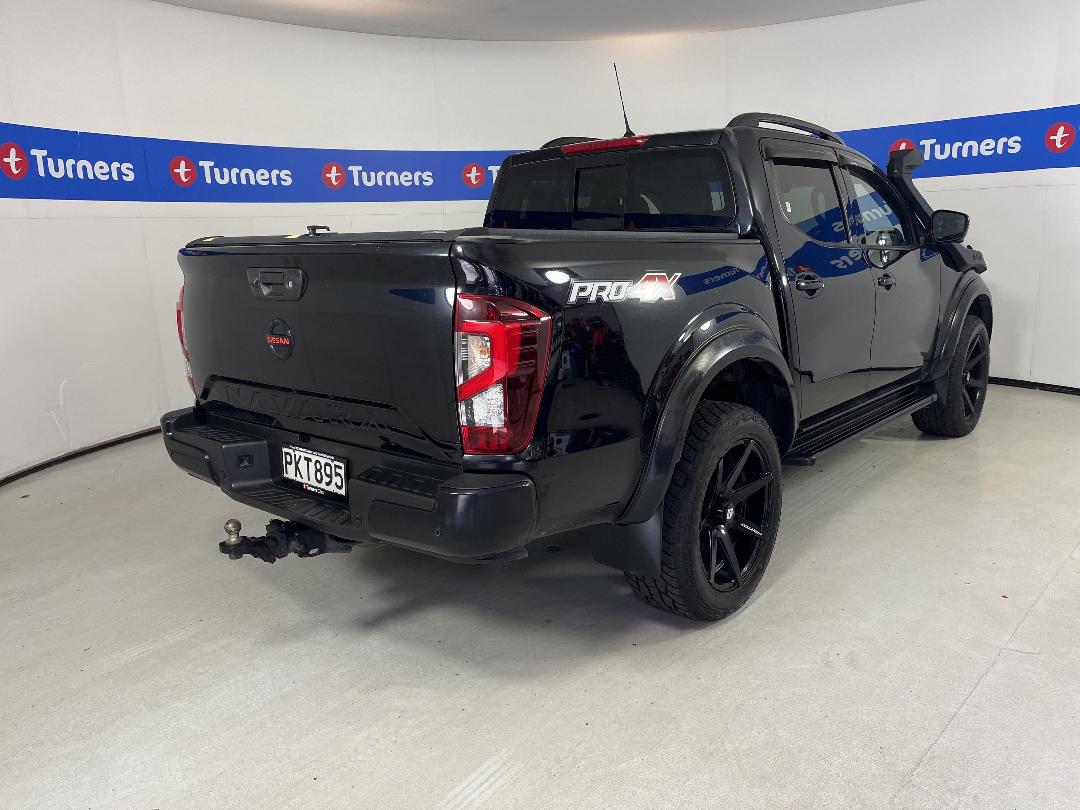 Photo '7' of Nissan Navara