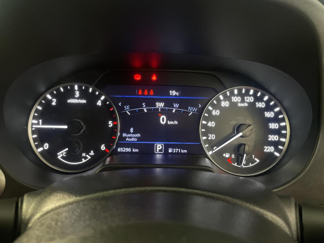 Photo '21' of Nissan Navara