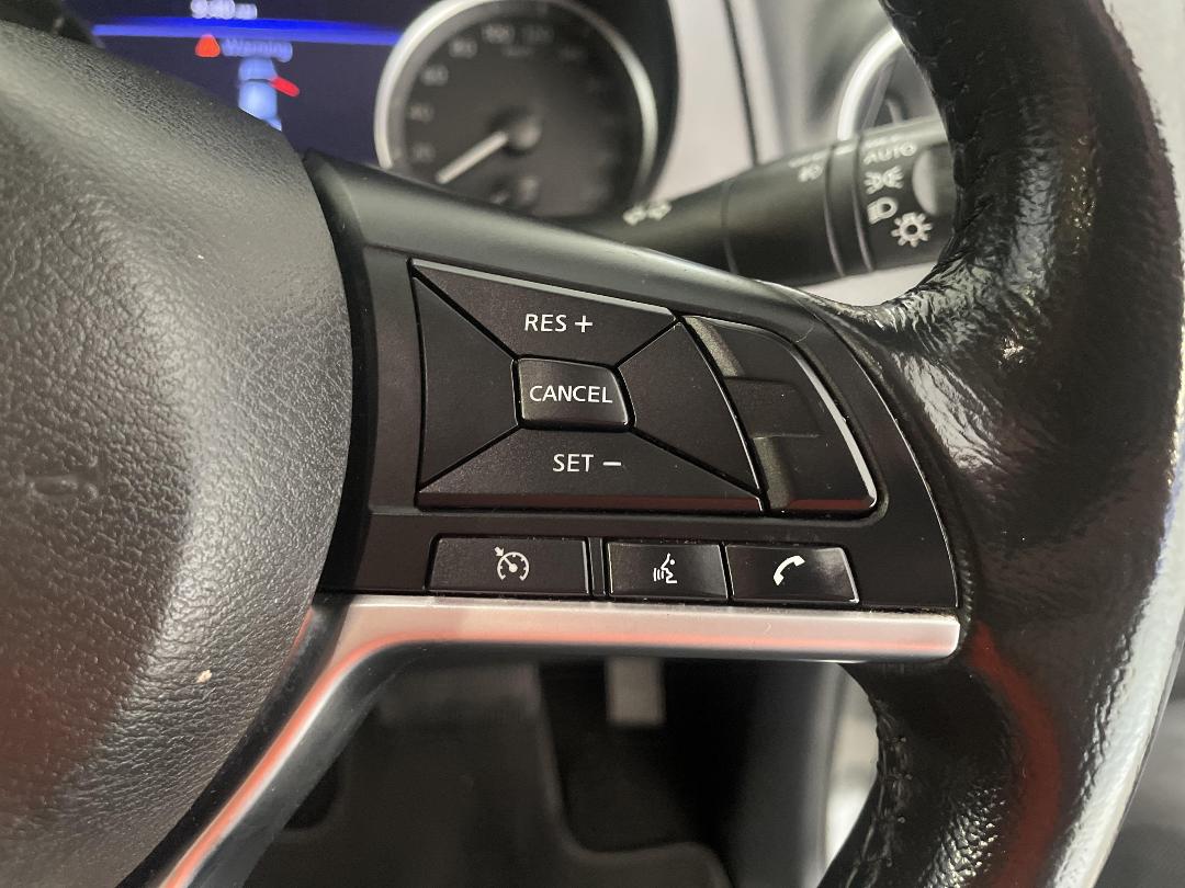 Photo '26' of Nissan Navara