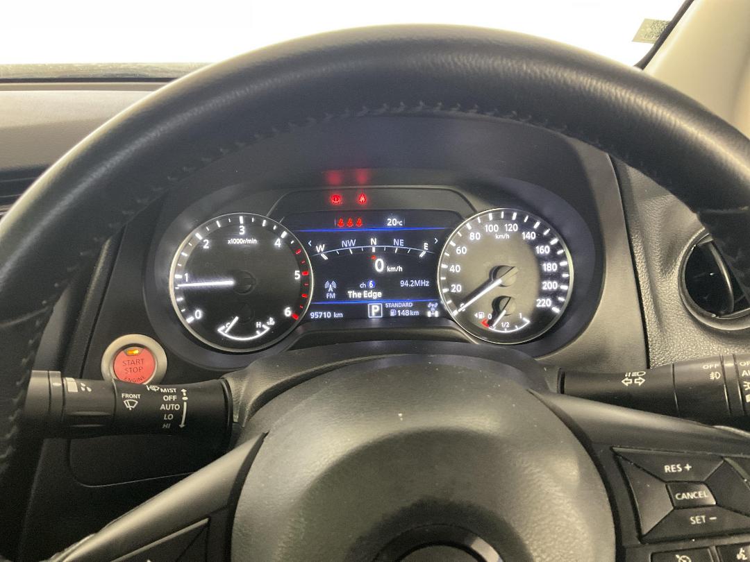 Photo '21' of Nissan Navara Photo '21' of Nissan Navara