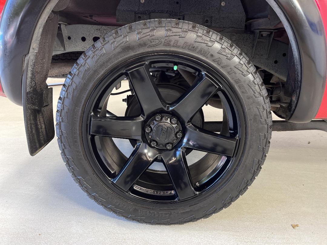 Photo '12' of Nissan Navara