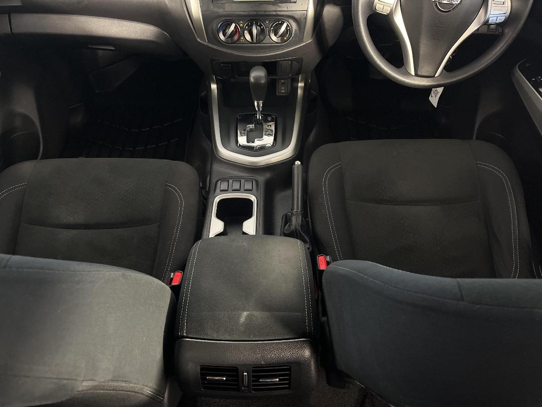 Photo '18' of Nissan Navara