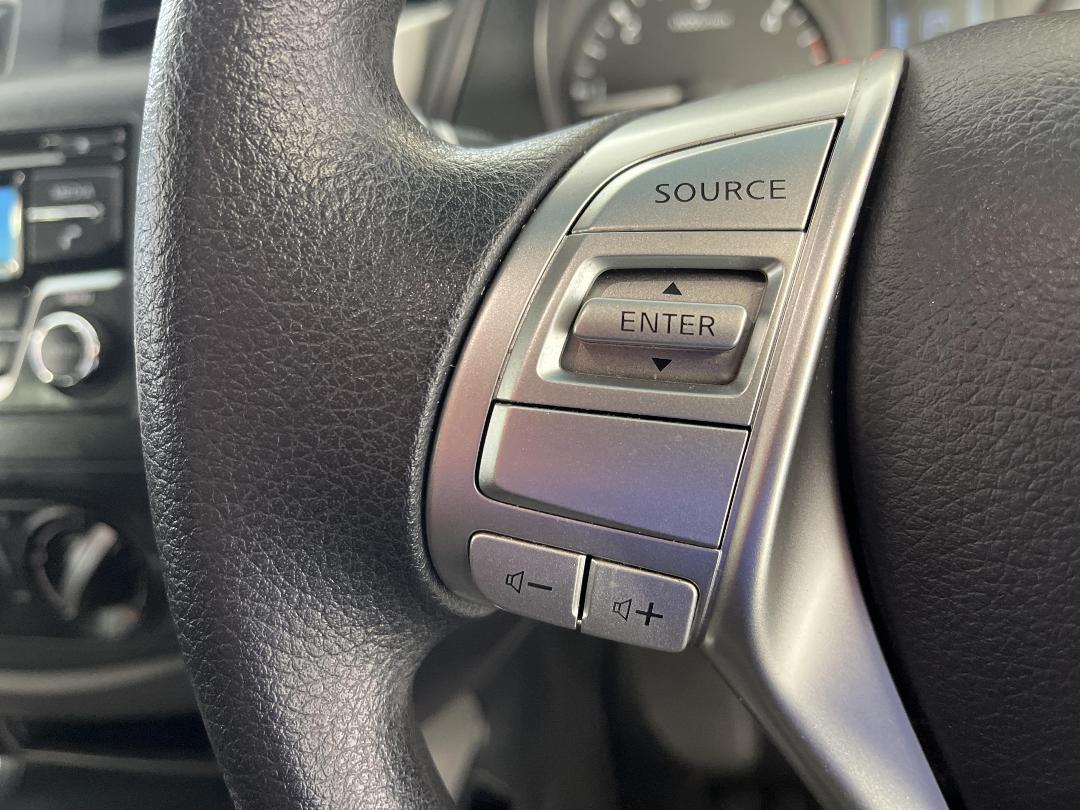 Photo '26' of Nissan Navara