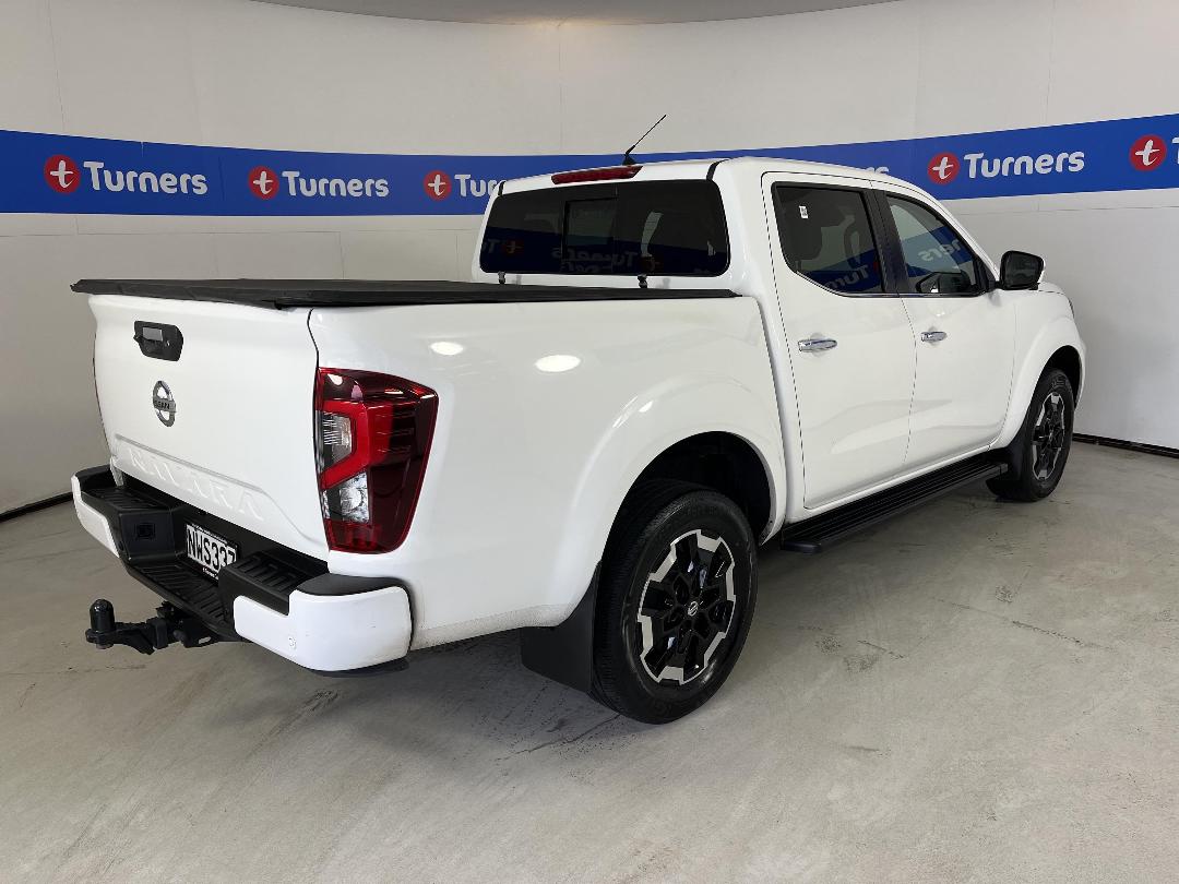 Photo '7' of Nissan Navara