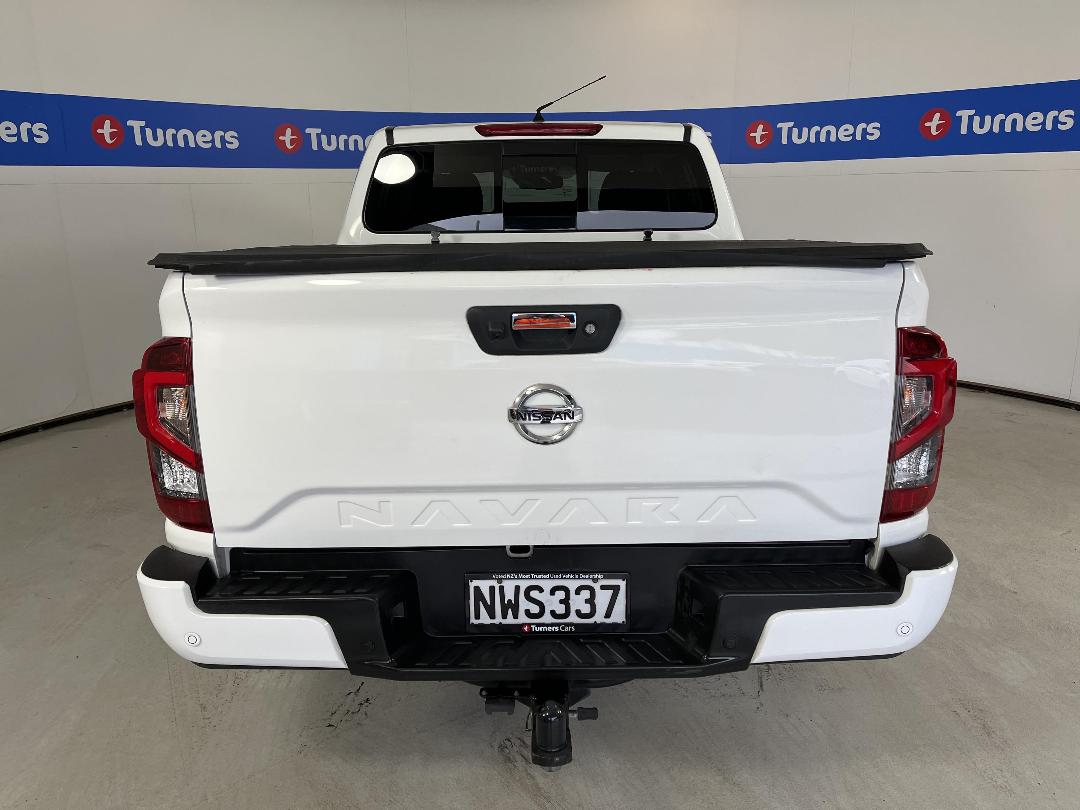 Photo '6' of Nissan Navara