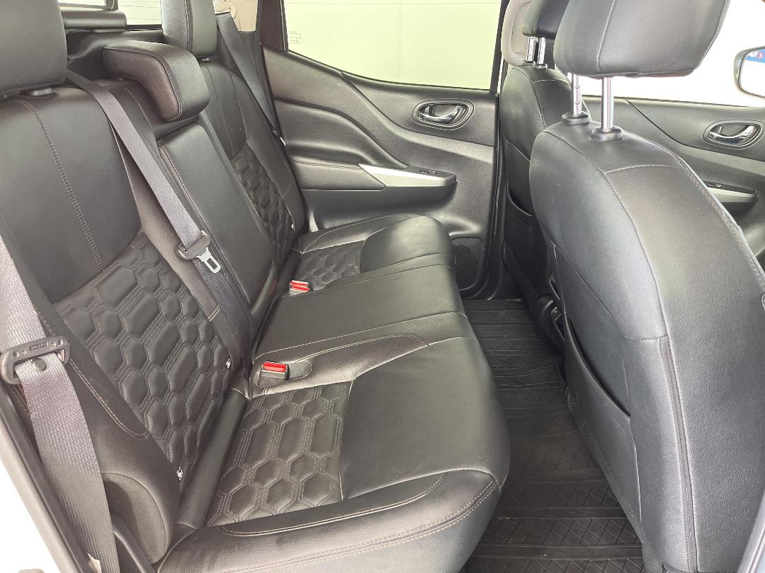 Photo '20' of Nissan Navara