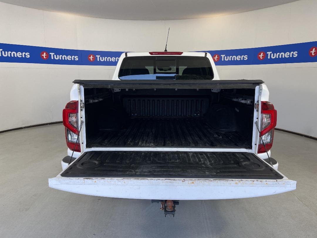 Photo '14' of Nissan Navara