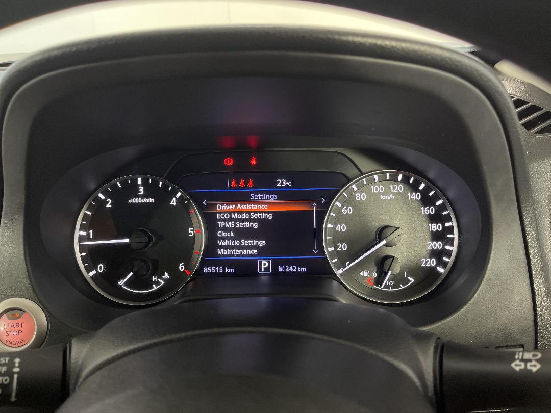 Photo '21' of Nissan Navara