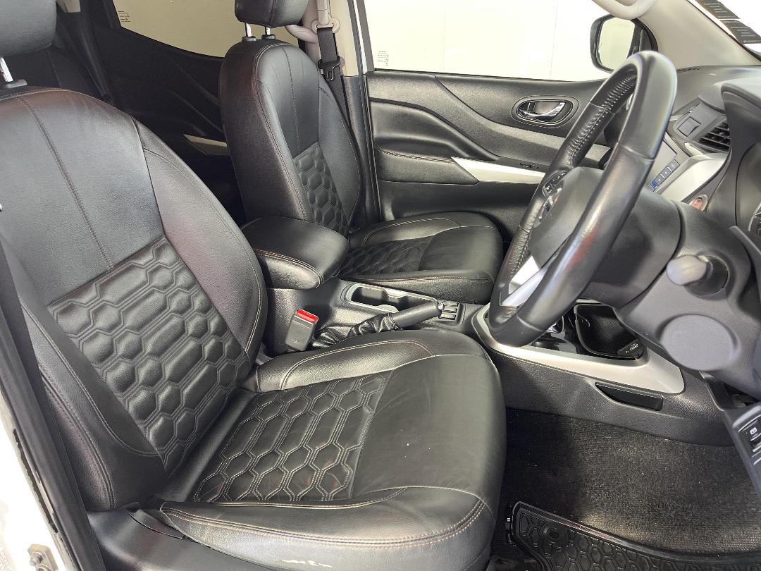 Photo '16' of Nissan Navara