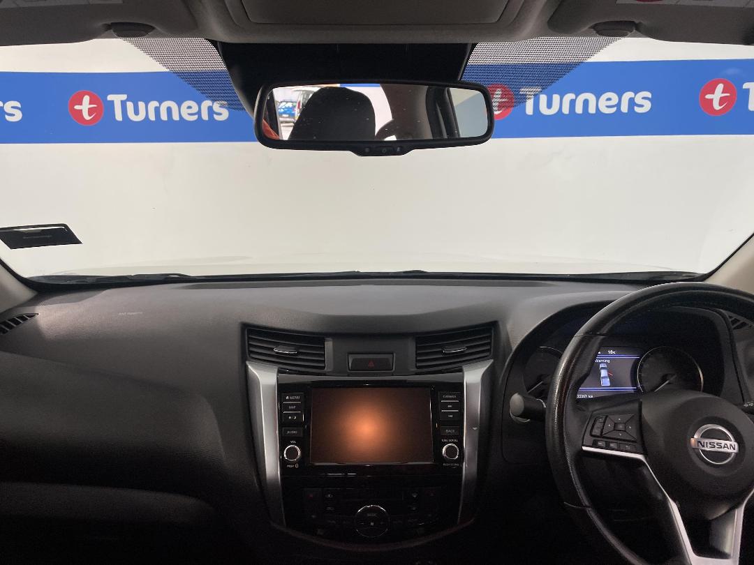 Photo '17' of Nissan Navara