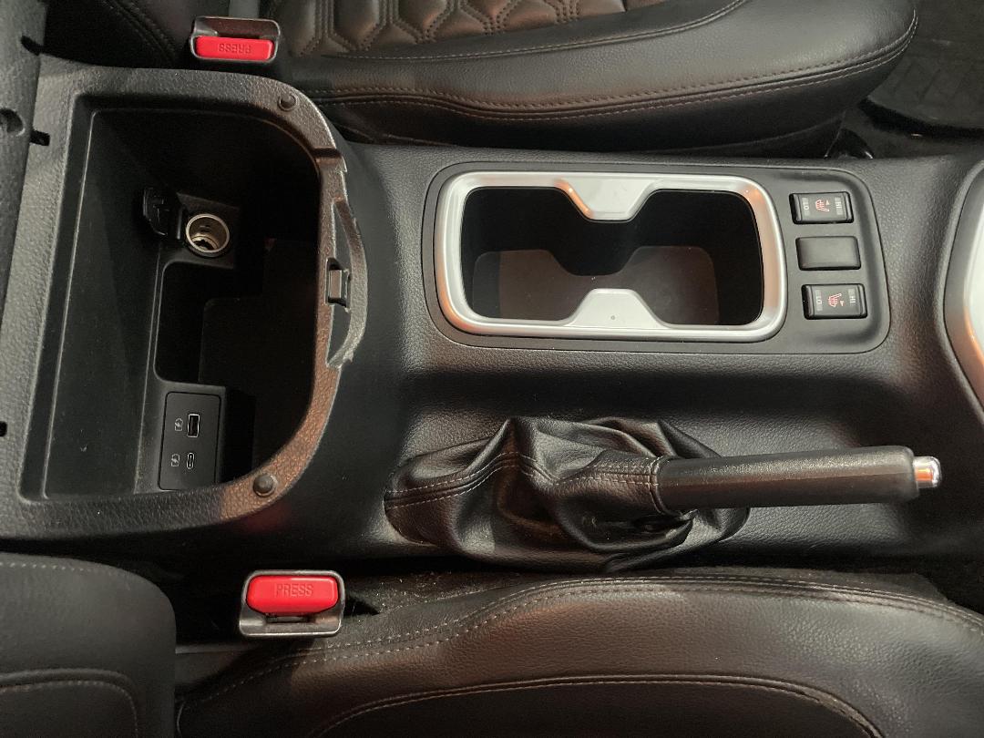 Photo '33' of Nissan Navara