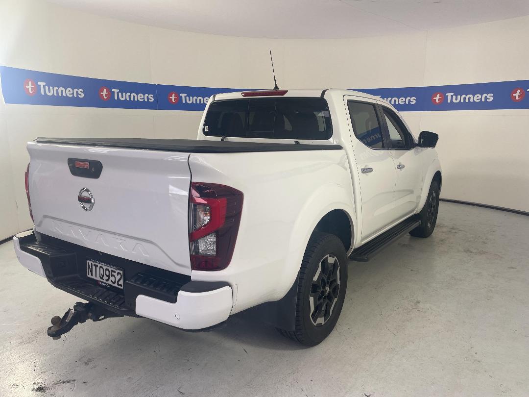 Photo '7' of Nissan Navara