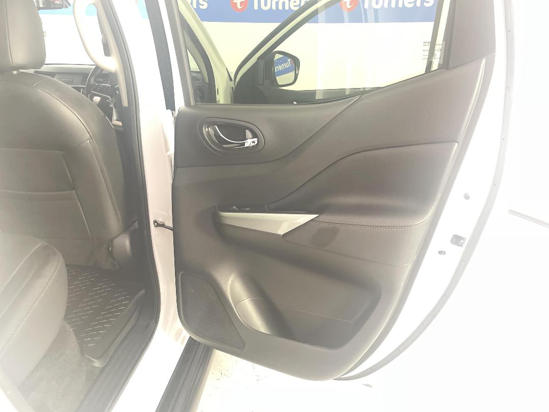 Photo '19' of Nissan Navara