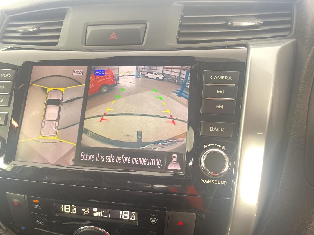 Photo '23' of Nissan Navara