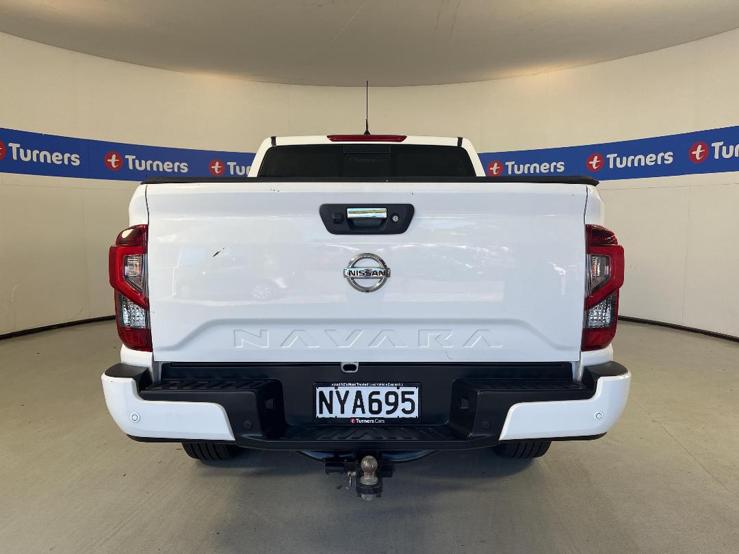 Photo '6' of Nissan Navara