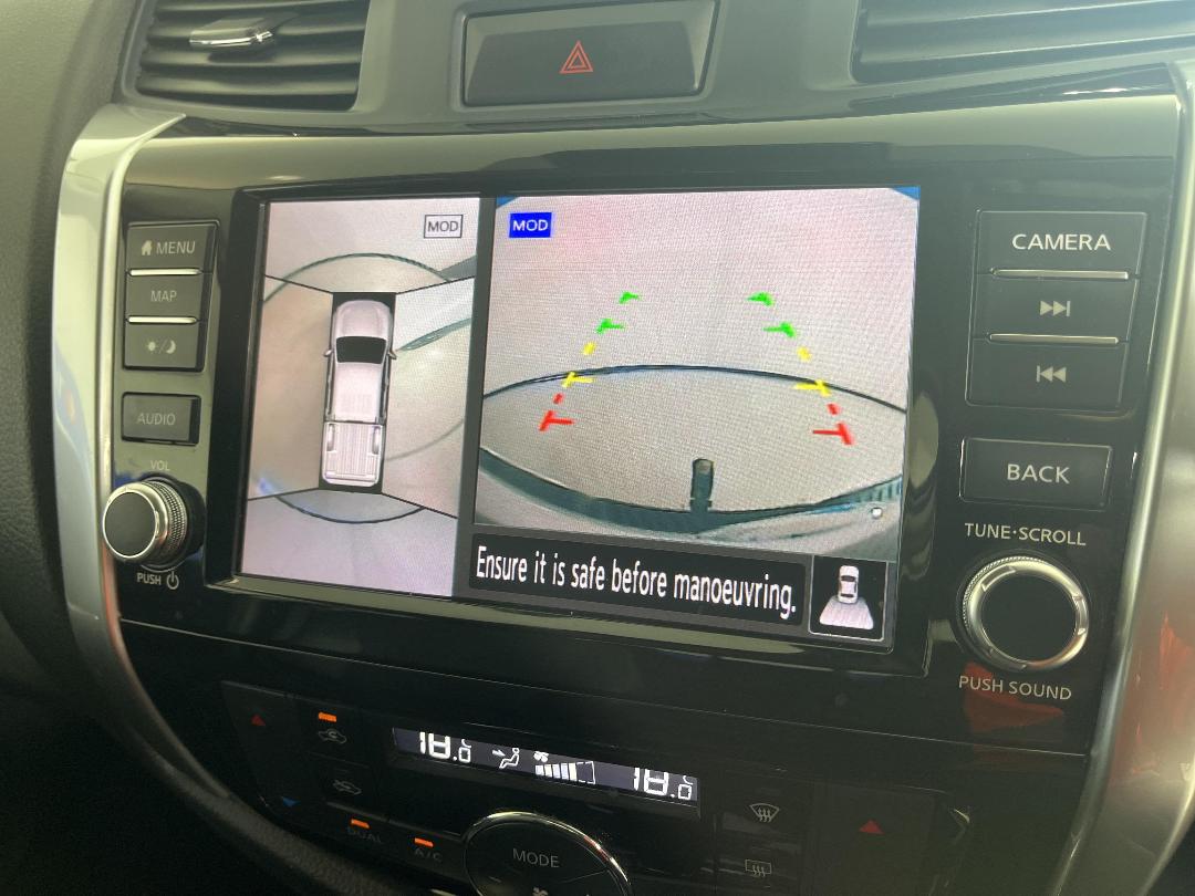 Photo '23' of Nissan Navara