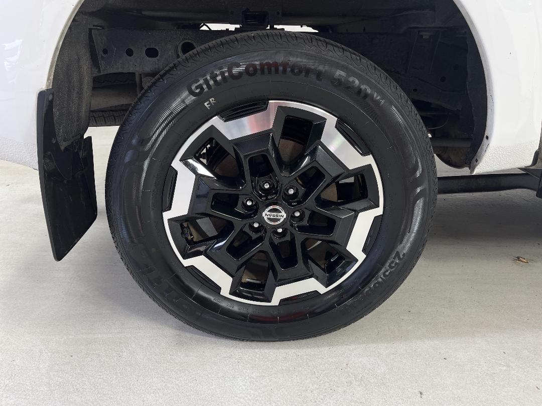 Photo '12' of Nissan Navara Photo '12' of Nissan Navara