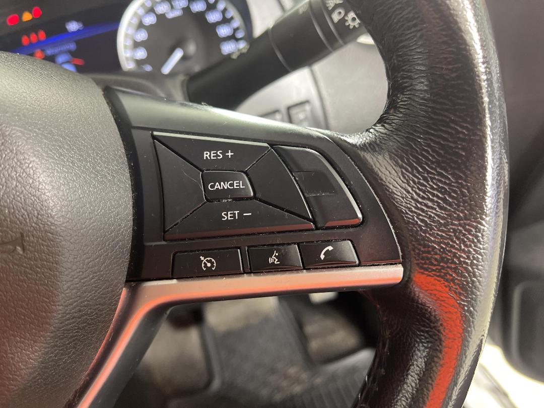 Photo '26' of Nissan Navara Photo '26' of Nissan Navara