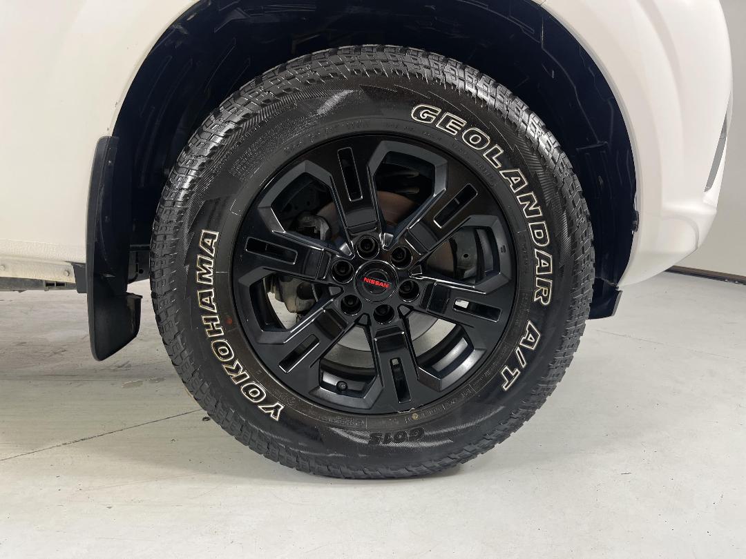 Photo '9' of Nissan Navara