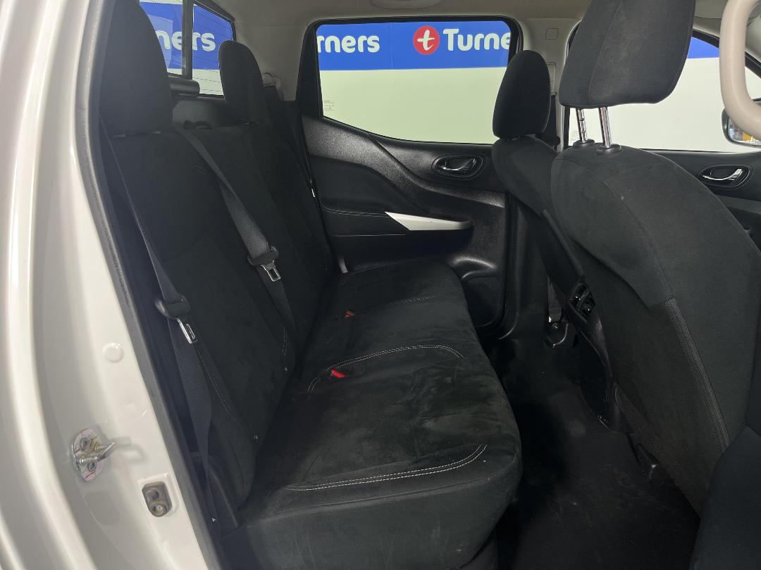 Photo '19' of Nissan Navara