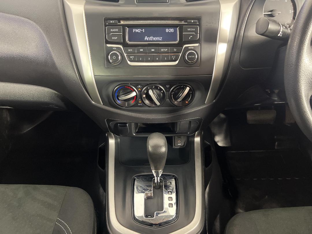 Photo '17' of Nissan Navara