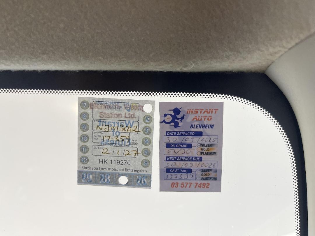 Photo '28' of Nissan Navara